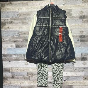 NWT!Calvin Klein Jeans 3 pcs. Set              Black/White Leopard Print. Size 6